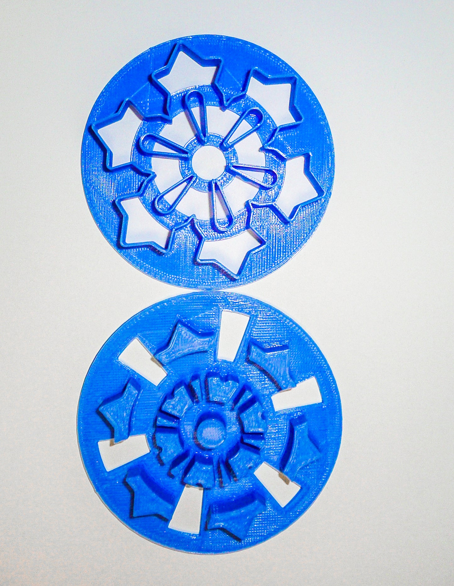 Snowflake Snow Winter Holiday Christmas 2 piece Cookie Cutter Pusher USA PR178