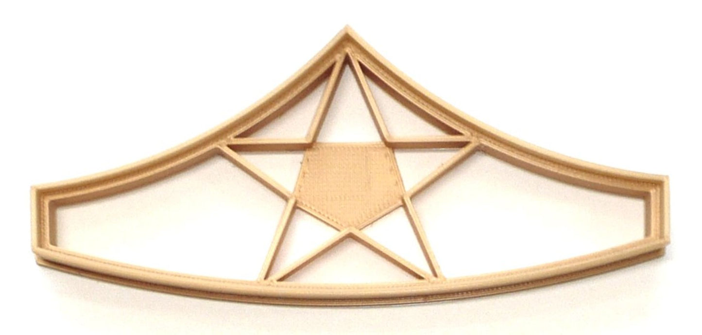 Wonder Woman Tiara Superhero DC Comics Cookie Cutter USA PR4457