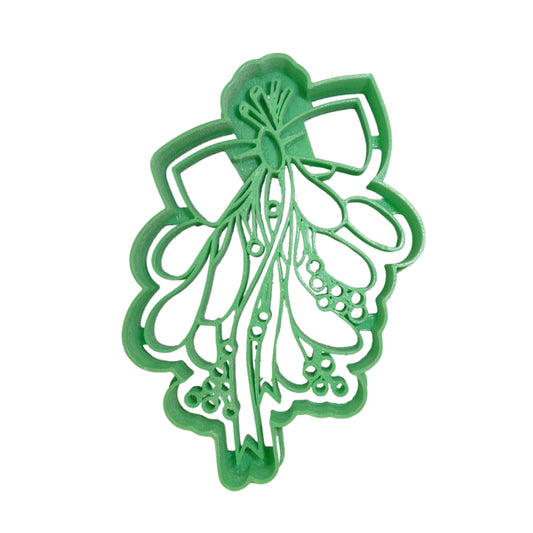 Hanging Mistletoe With Bow Christmas Cookie Cutter Made In USA PR5510